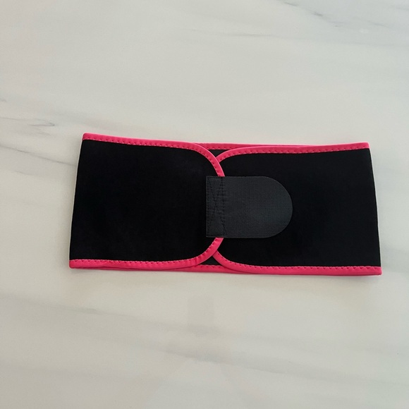 Women’s waist trainer - Picture 1 of 5